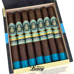 Crowned Heads La Imperiosa