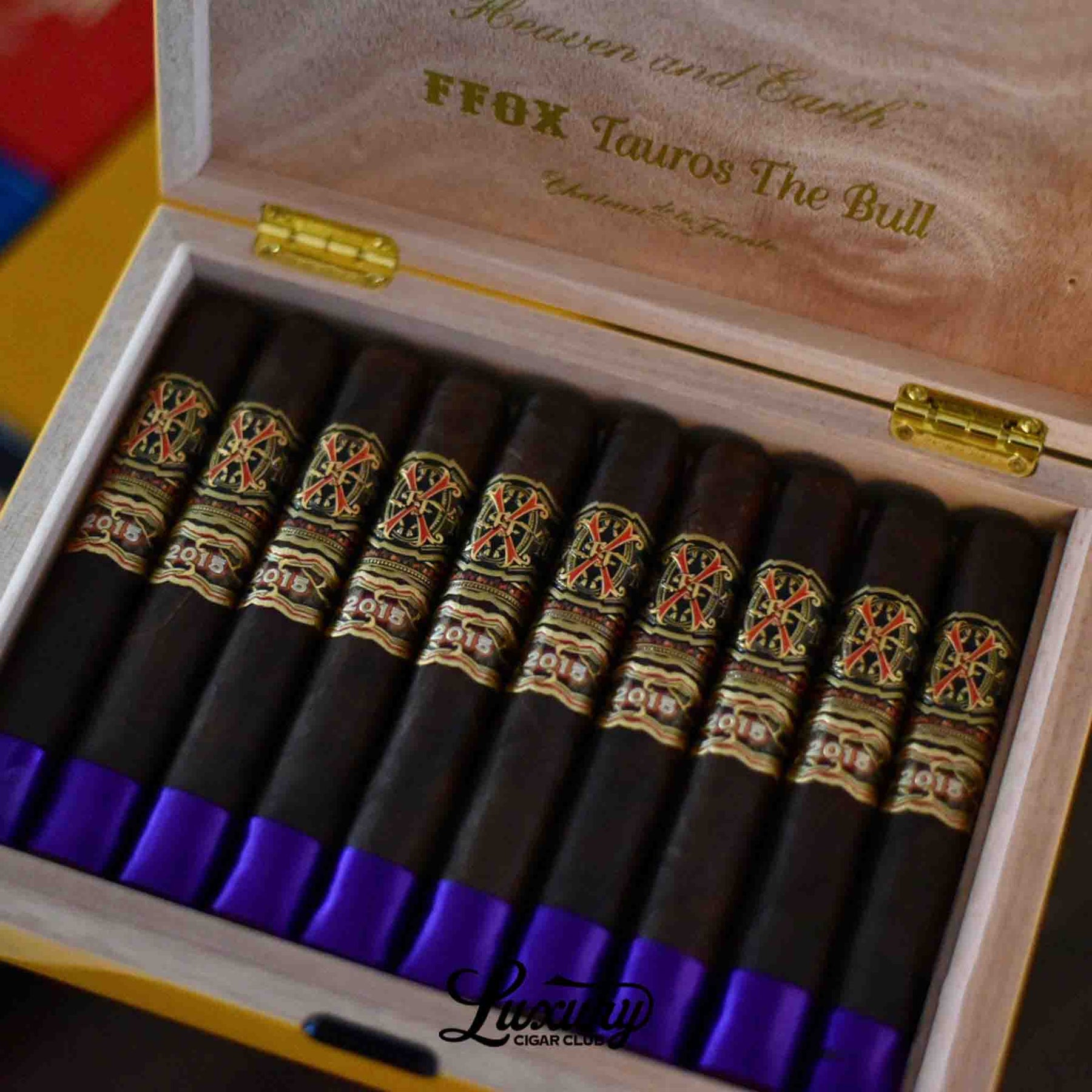 Fuente Fuente OpusX Heaven & Earth Tauros The Bull Maduro (Unicorn)