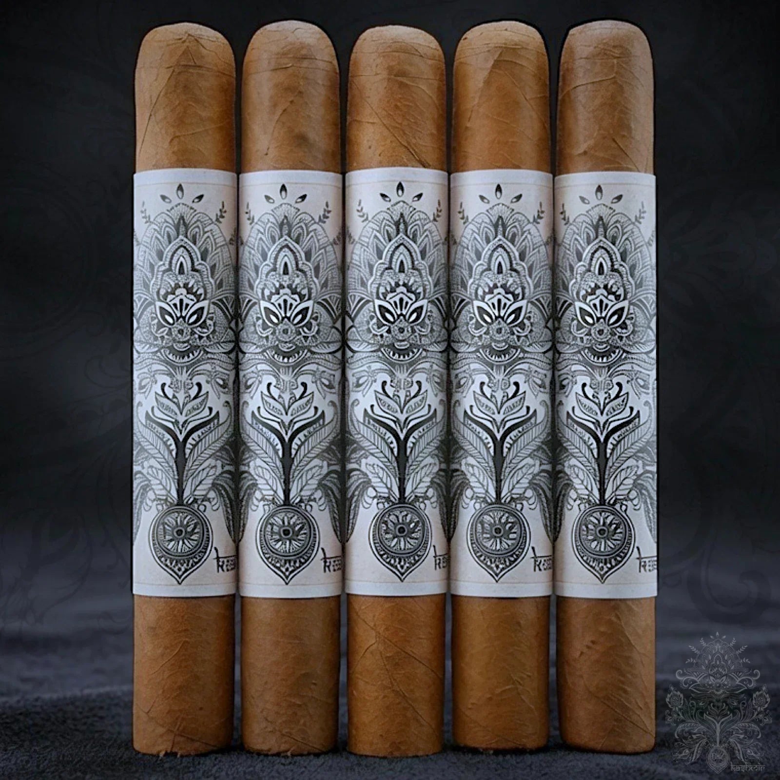 Ezra Zion Kashmir Black Vanilla
