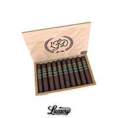 La Flor Dominicana Colorado Oscuro