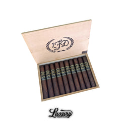 La Flor Dominicana Colorado Oscuro