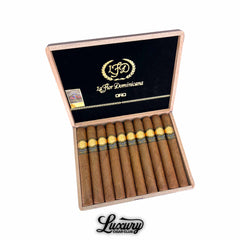 La Flor Dominicana Oro Natural